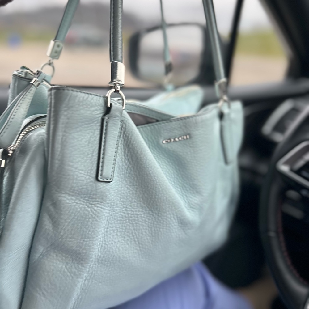 Coach. Baby Blue Satchel. - Picture 11 of 13